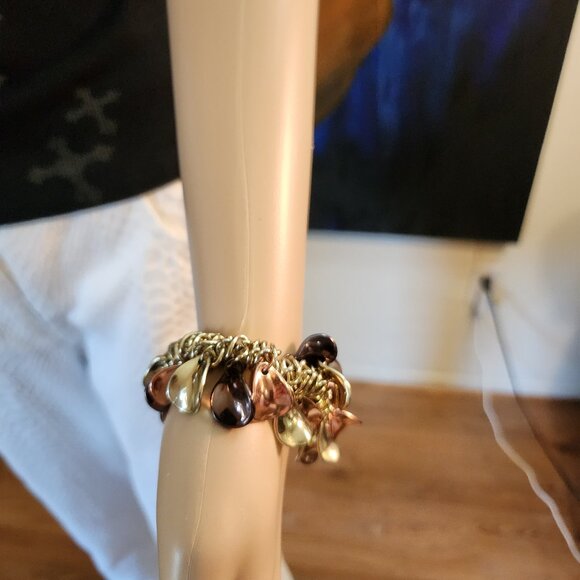 Stretchy Gold Bronze colored Bracelet Elegant Fun Classy - Picture 3 of 13